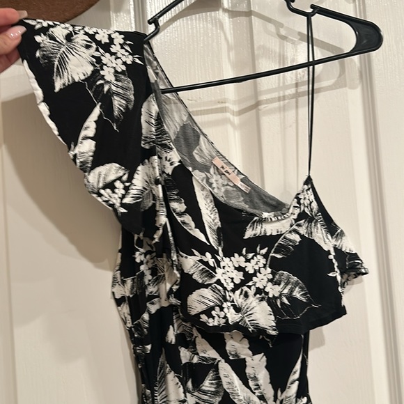 Hawaiian Print Maxi Dress - Picture 2 of 8